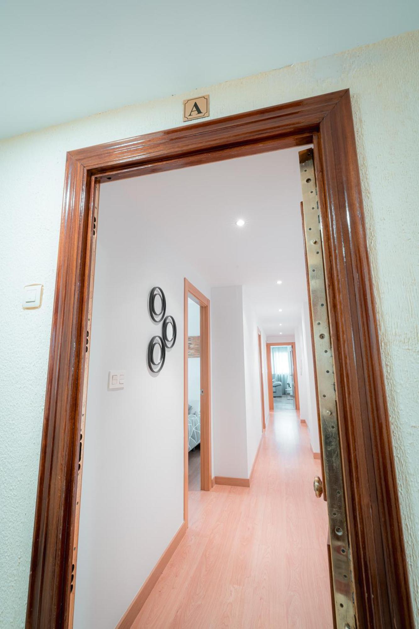 Ibericabeds Figares Appartement Granada Buitenkant foto