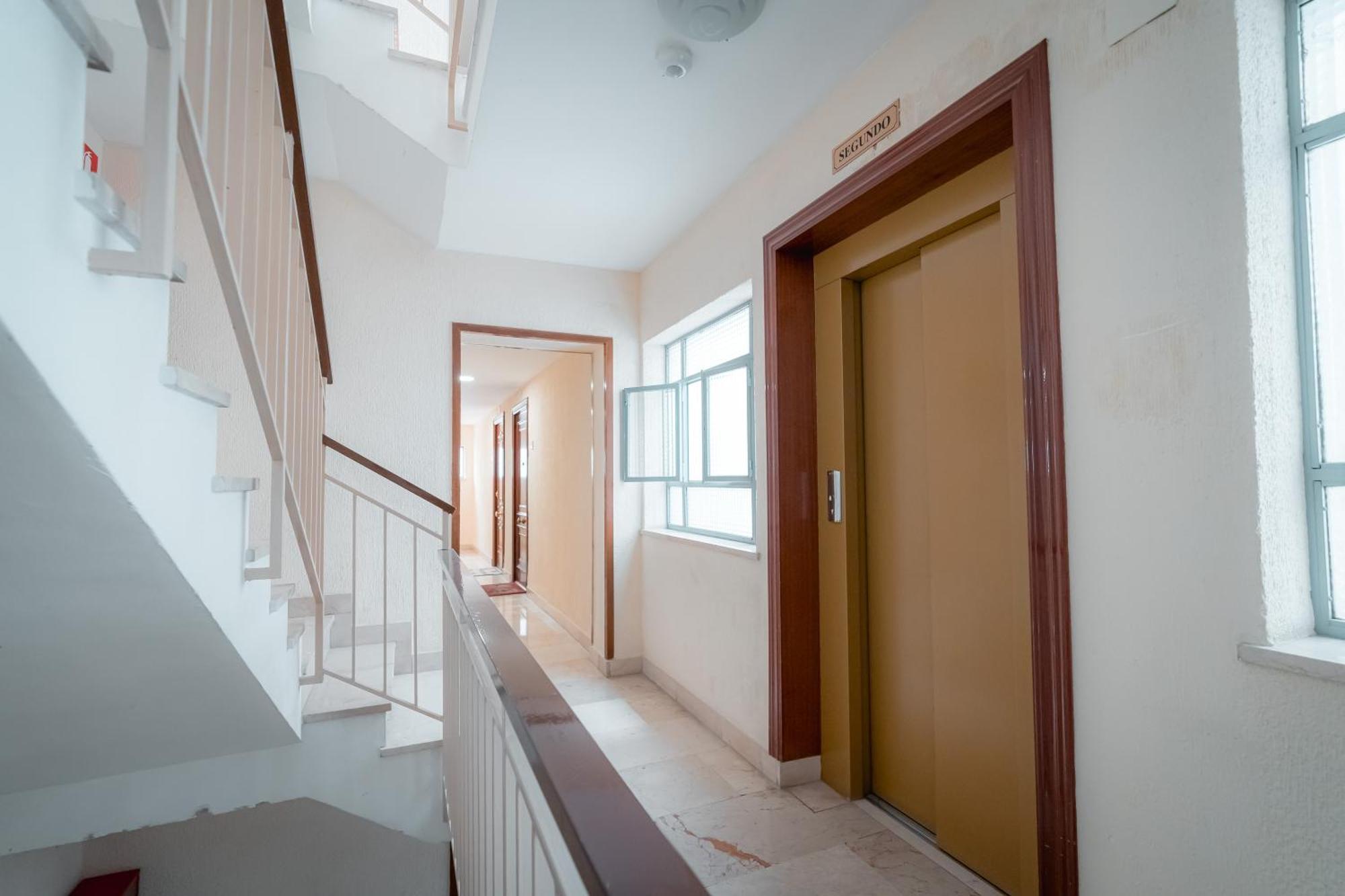 Ibericabeds Figares Appartement Granada Buitenkant foto